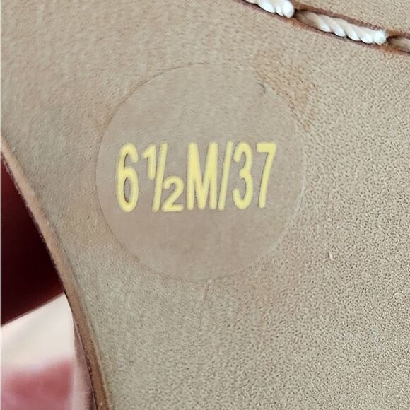 Vince Camuto Sandals - Picture 9 of 12